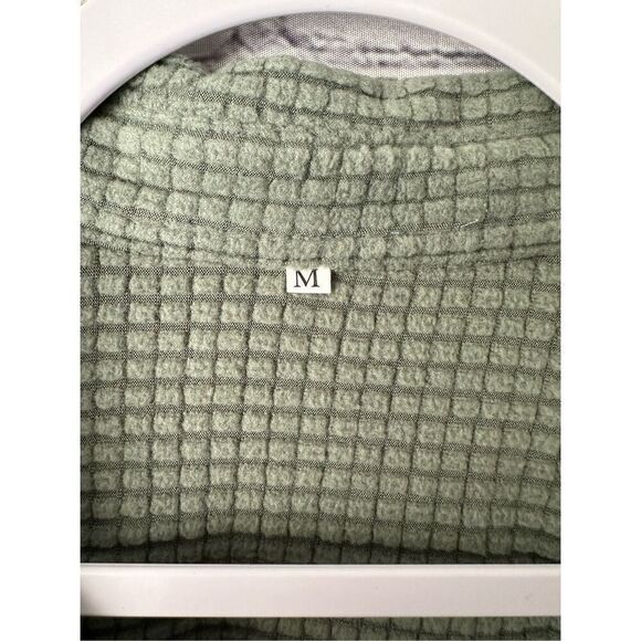Men’s Medium Sage Green Waffle Polo Pocket T-shirt Button Up - Picture 3 of 6